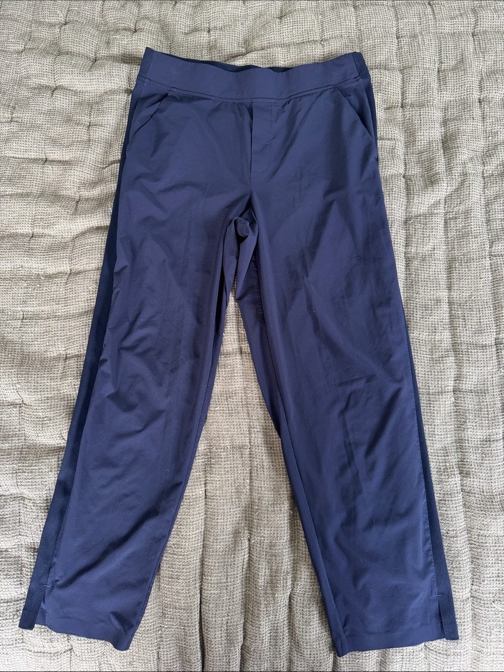 Athleta Deep Navy Cropped Performance Pants